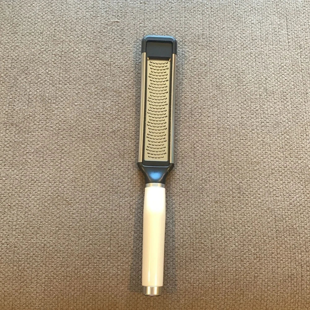 NWT - KitchenAid Black and Silver Two-Way Paddle Grater